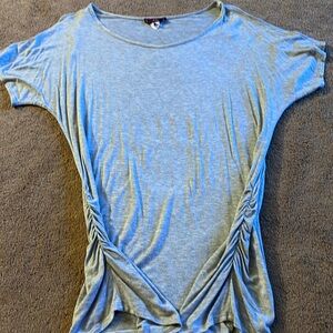 Short sleeve maternity shirt